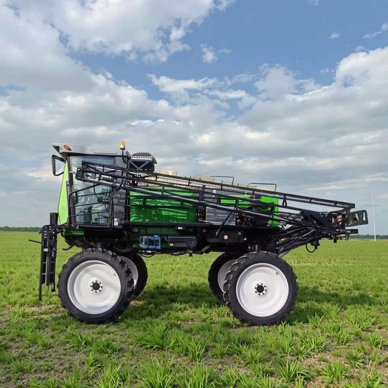 Agricultural Tractor Boom Sprayer Four Wheel Self Propelled Boom Sprayer 2000 Liter