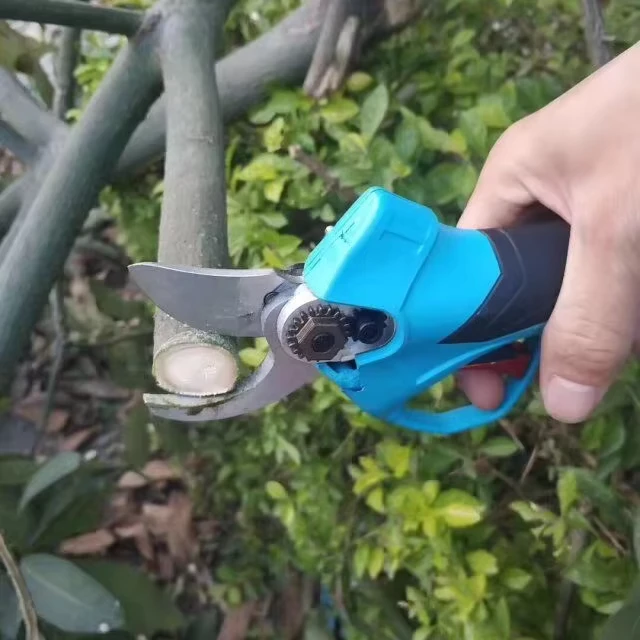 Electric Pruning Machine for Pruning Fruit Trees High Branch Pruning Garden Lithium Electric Scissors Rechargeable Elect