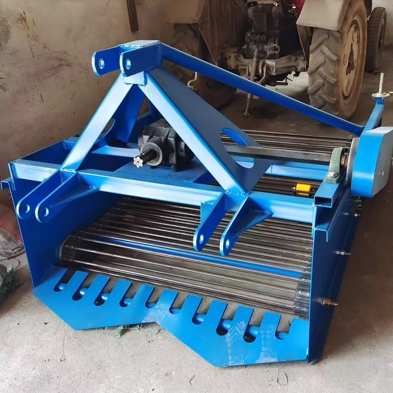 Sweet Potato Potato Peanut Onions Garlic Taro Carrot Mini Harvester Machine with Gearbox