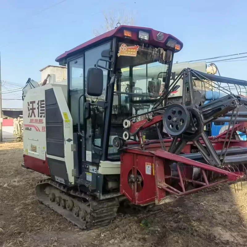 Used Semi-Automatic Combine Harvester Powered by Diesel Engine Multi-Functional Agricultural Machinery